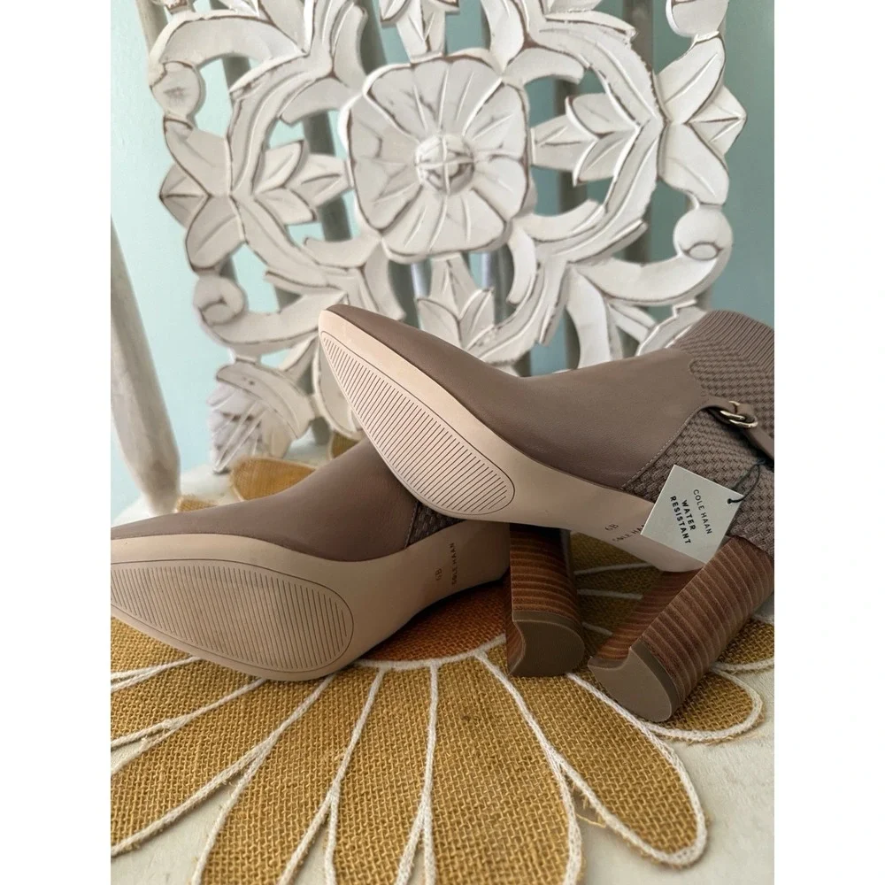 Cole Haan Camille Water Resistant Tan Booties Boots Size 6 Leather /‎ Fabric